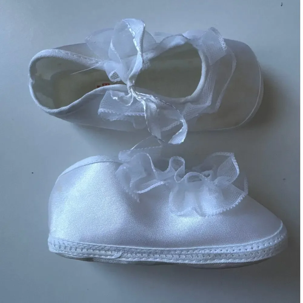 Vintage Y2K Christening Baby Booties White Satin Lace Boxed 0-3 months
